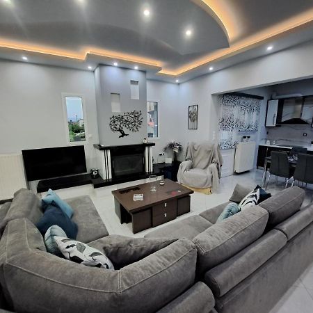 Luxury Apartment Amarynthos Eksteriør bilde