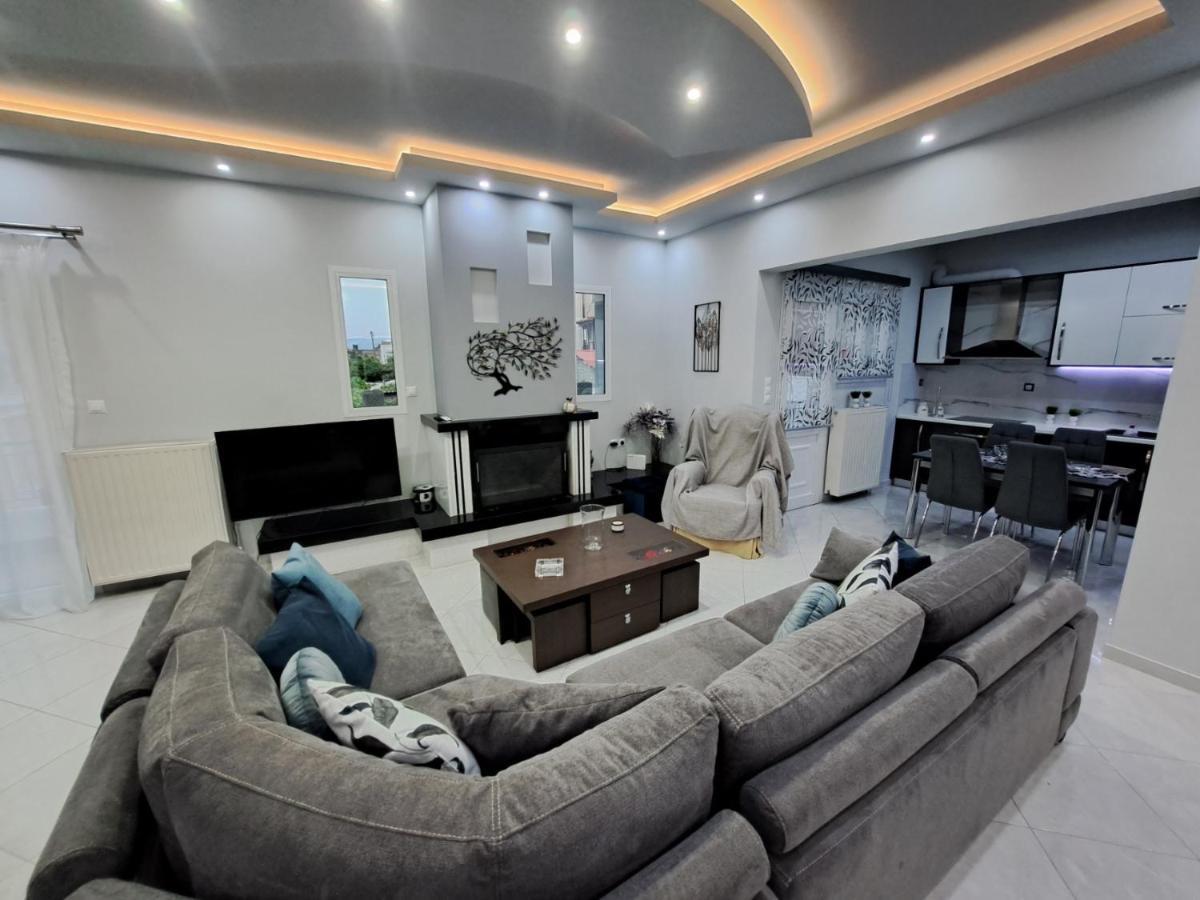 Luxury Apartment Amarynthos Eksteriør bilde