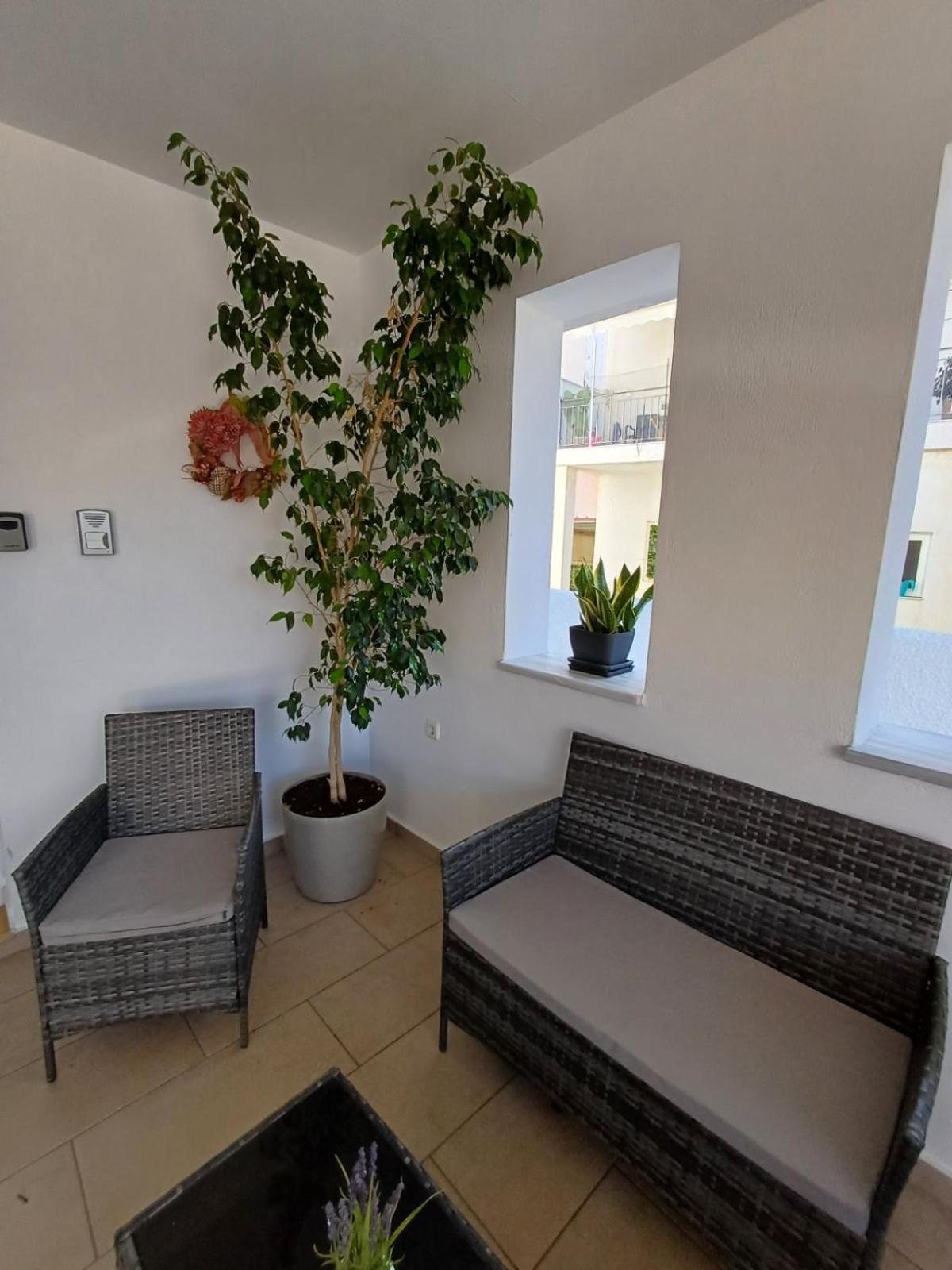 Luxury Apartment Amarynthos Eksteriør bilde