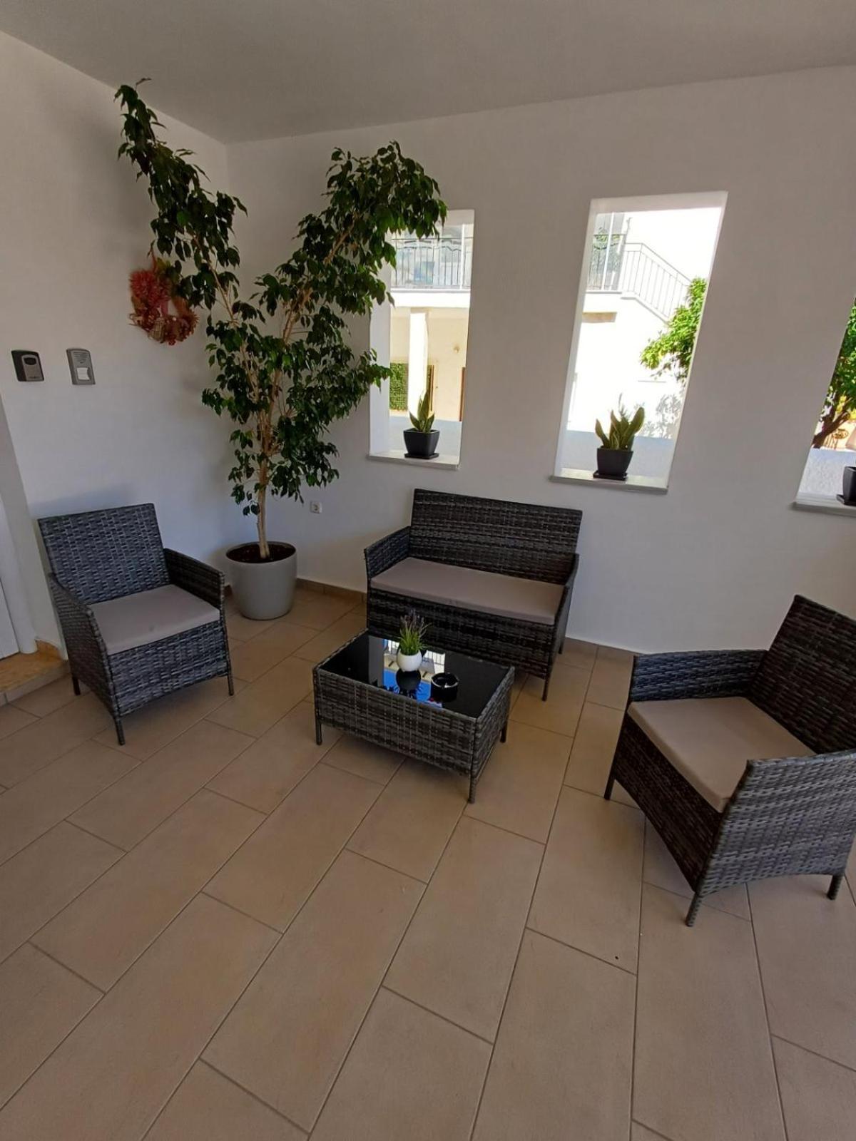 Luxury Apartment Amarynthos Eksteriør bilde