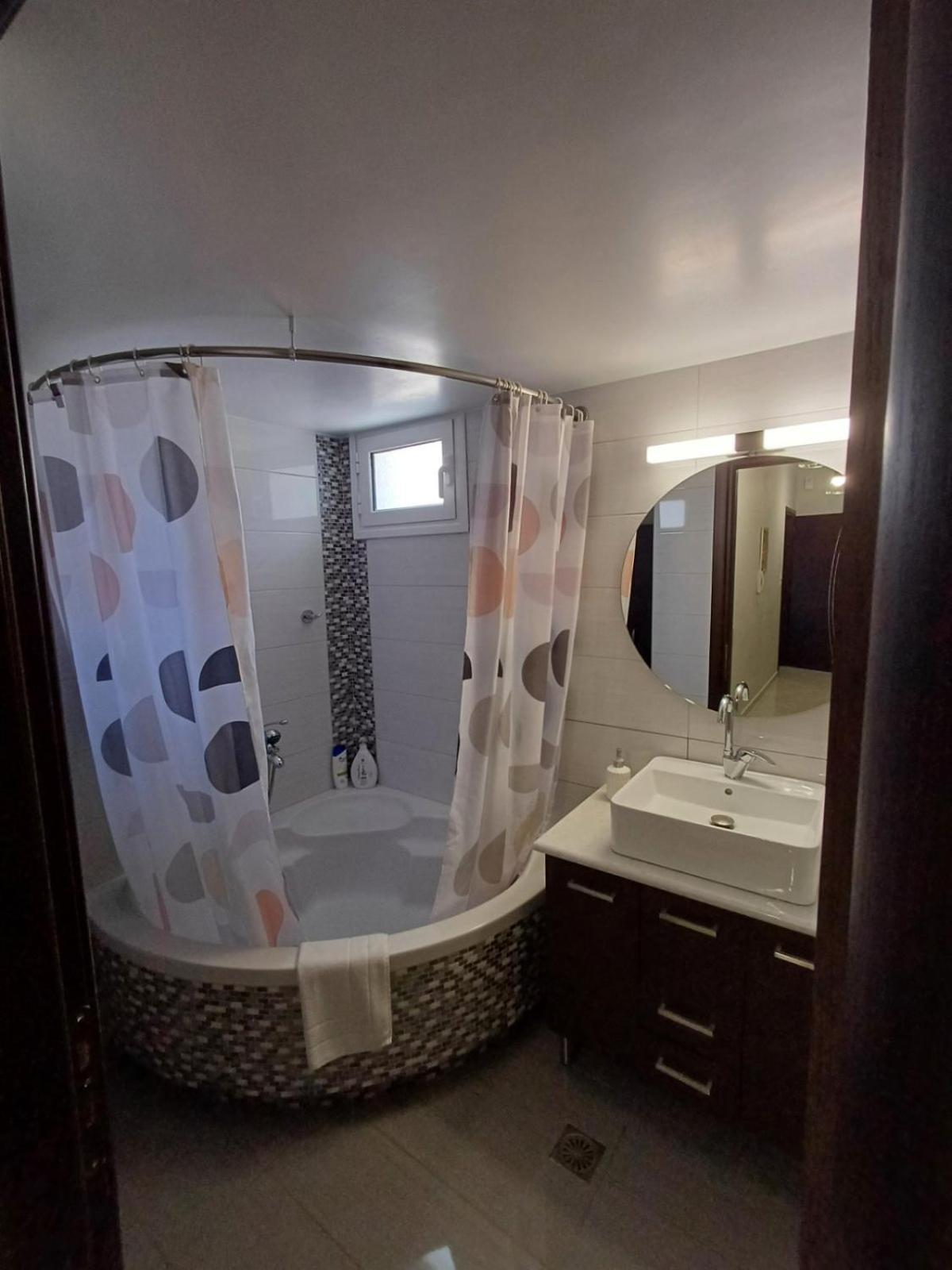 Luxury Apartment Amarynthos Eksteriør bilde